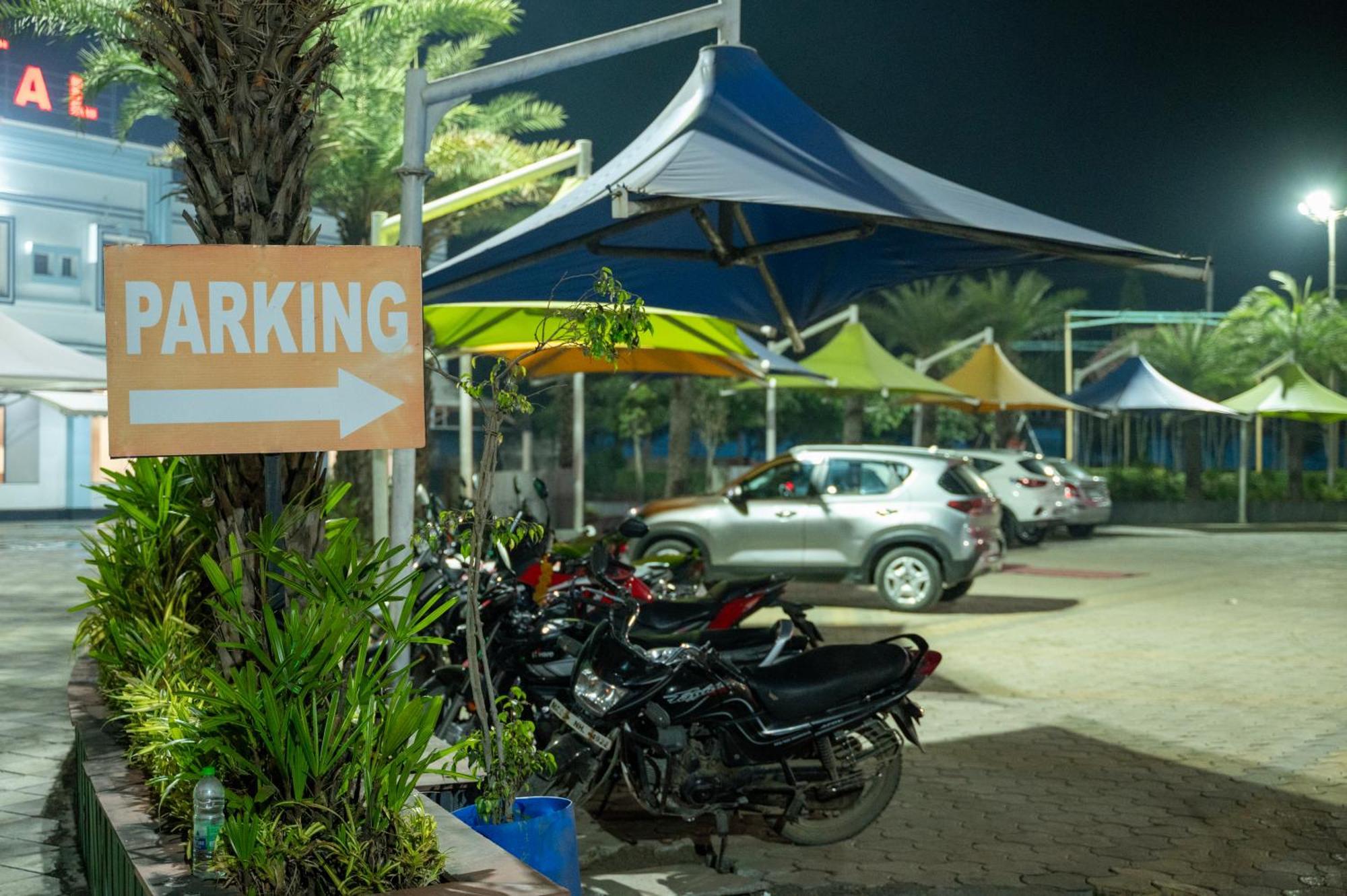 Hotel Manaal Akolia Ngoại thất bức ảnh